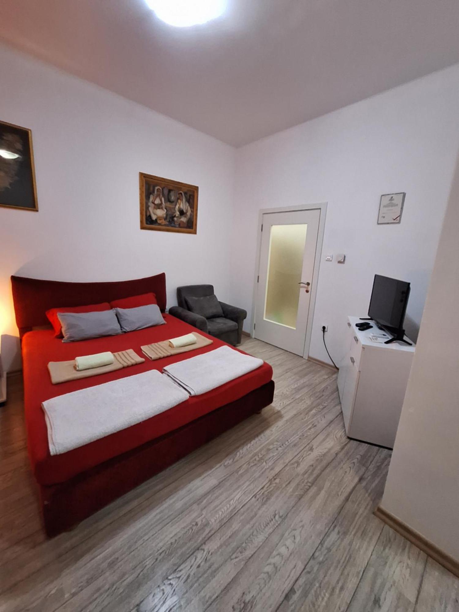 Apartman Prokin Bed and Breakfast Νόβι Σαντ Εξωτερικό φωτογραφία